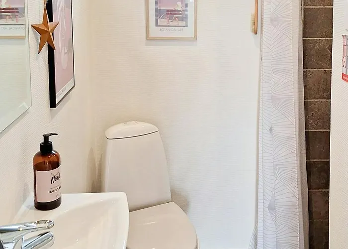 Holiday Home With Ocean View In Lonstrup *