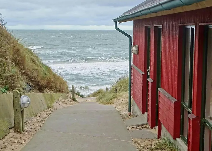 度假居 With Ocean View In Lonstrup *